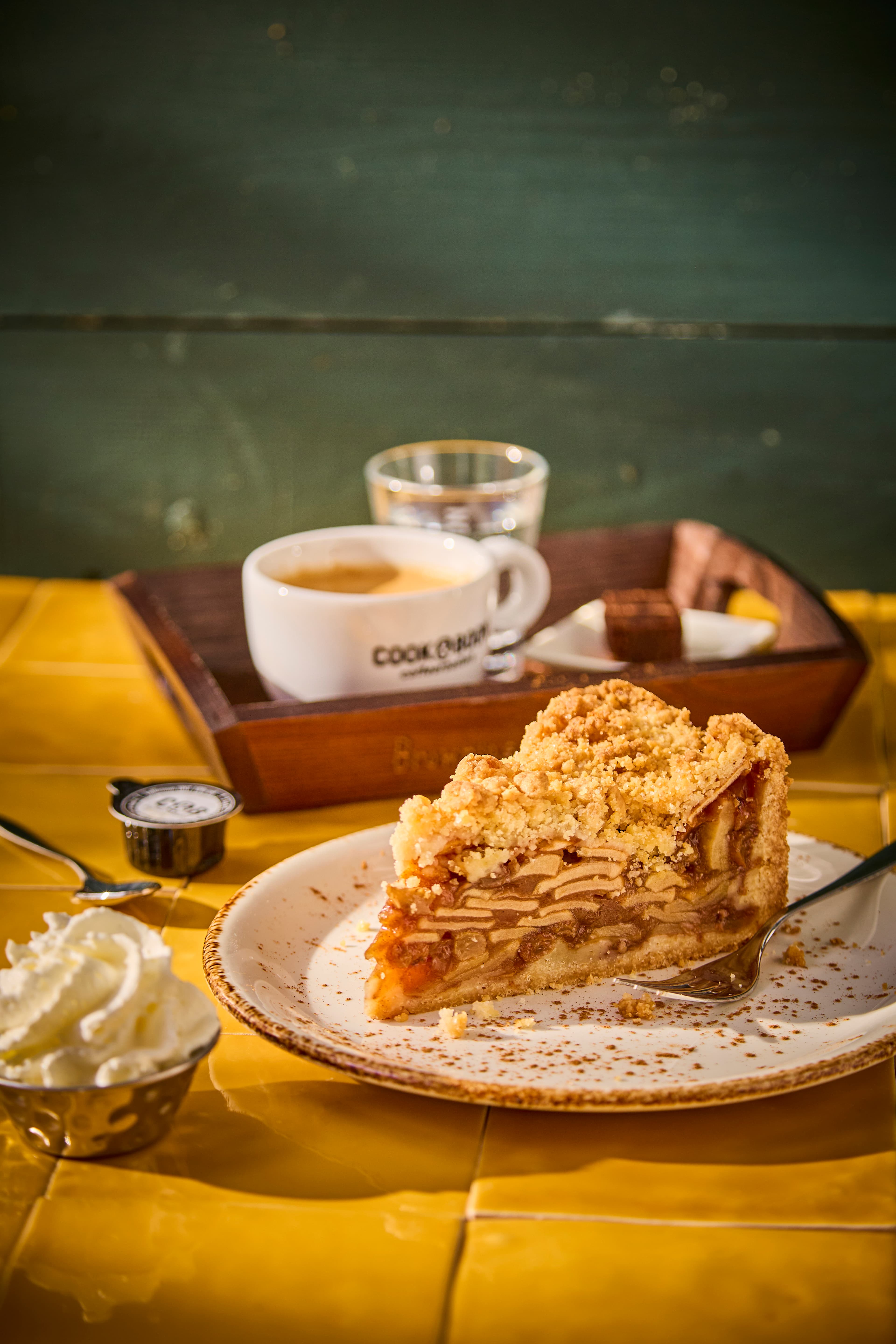 Versgebakken appeltaart voor catering — huisgemaakt bij Brownies & Downies